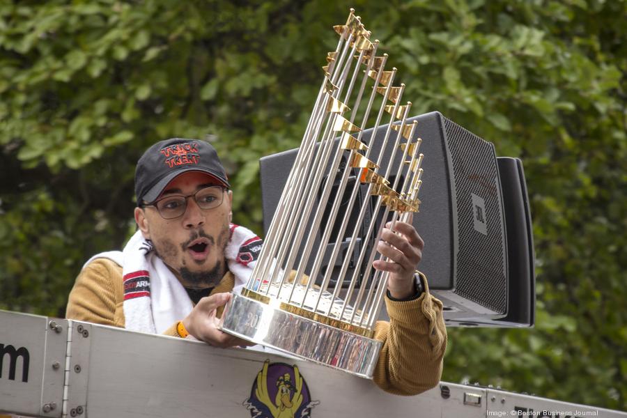 redsoxparade149900xx5184-3456-0-0