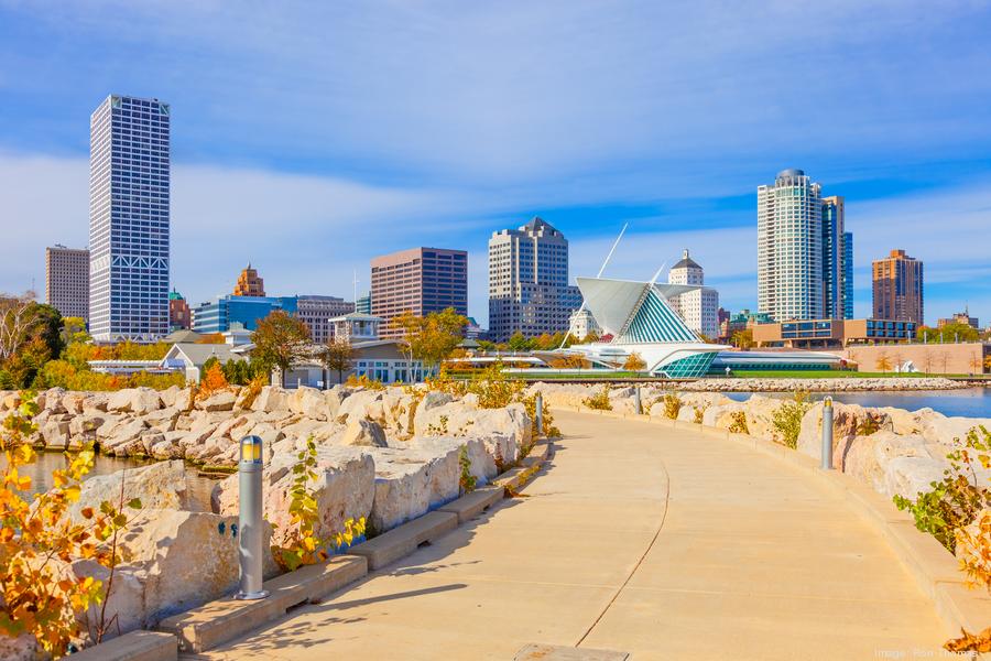 milwaukeeskyline900xx2121-1414-0-0 milwaukeeskyline900xx2121-1414-0-0