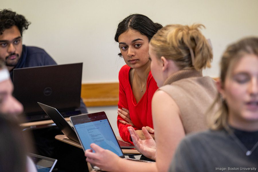 How BU’s data sciences school has managed to enroll 50% women How BU’s data sciences school has managed to enroll 50% women