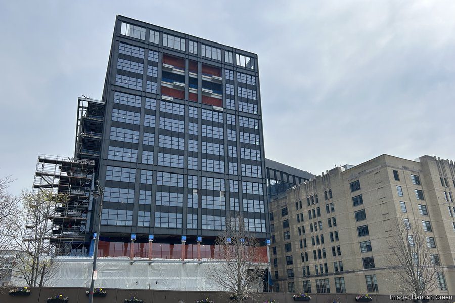Boston Children’s pauses planned move into Fenway lab building Boston Children’s pauses planned move into Fenway lab building