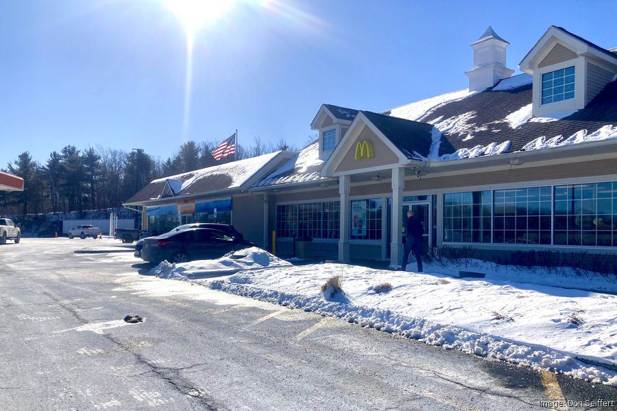 MassDOT defends service plaza contract as Global Partners demands investigation MassDOT defends service plaza contract as Global Partners demands investigation