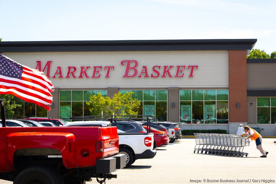 Market Basket board fires finance executive, citing unauthorized press comments